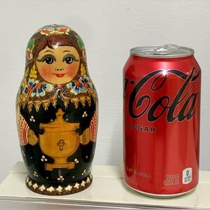 Vtg Soviet Era USSR Russian Female 7 Generation Textured Matryoshka Dolls